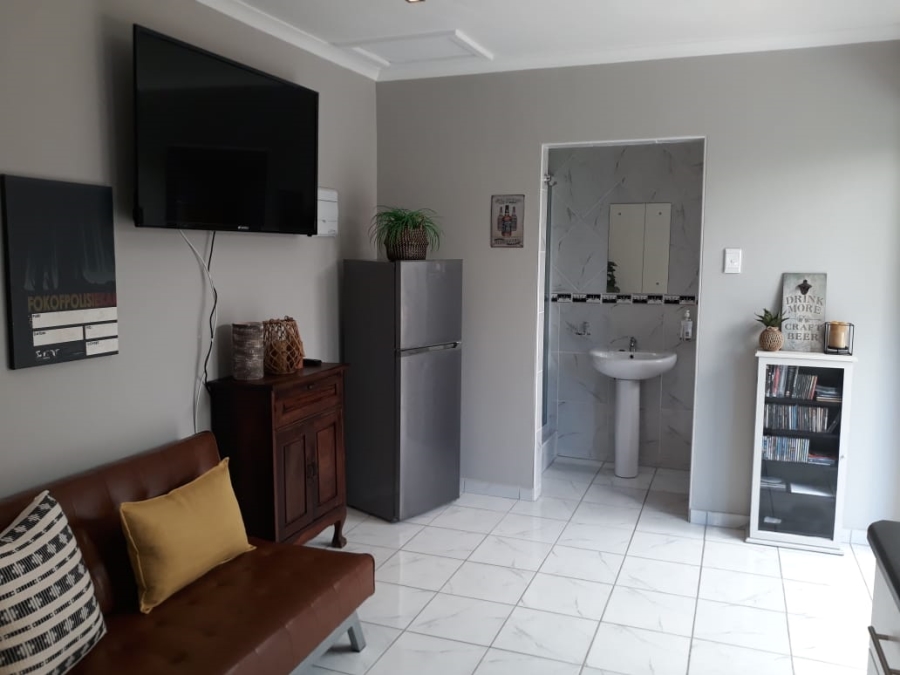 To Let 3 Bedroom Property for Rent in Parsonsvlei Eastern Cape